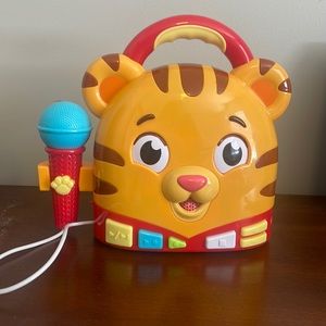 Daniel Tiger Karaoke Singing Machine